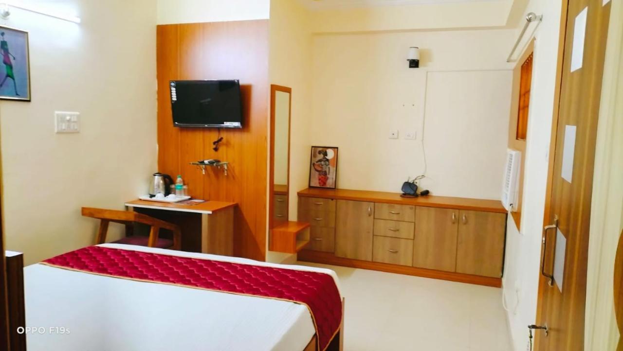 Hotel Rupam Tower Patna  Exterior photo